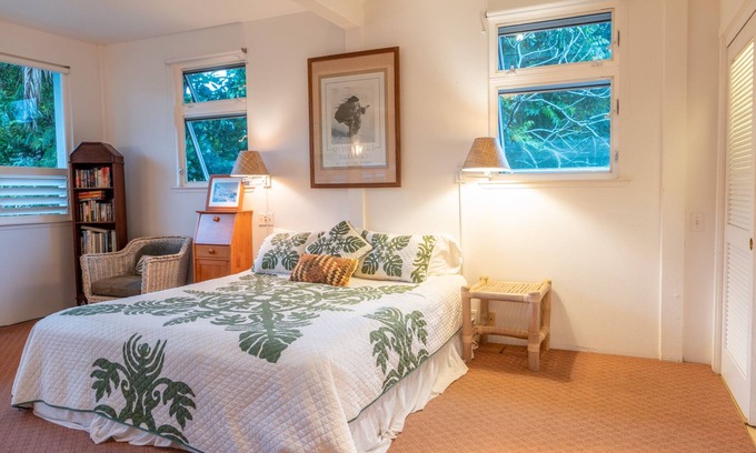 Hanalei House | Beautiful Romantic Hanalei Honeymoon Vacation Rental Steps/Beach TVNC 1280