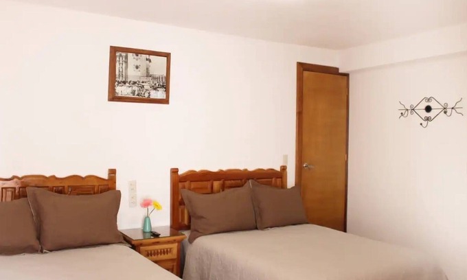 Centro Apartment | Beautiful room ESMERALDA in the heart of TAXCOMAGICO