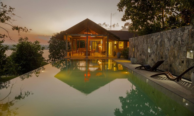 Koggala House | Beautiful Sea Heart House on Koggala Lake, Sri Lanka.