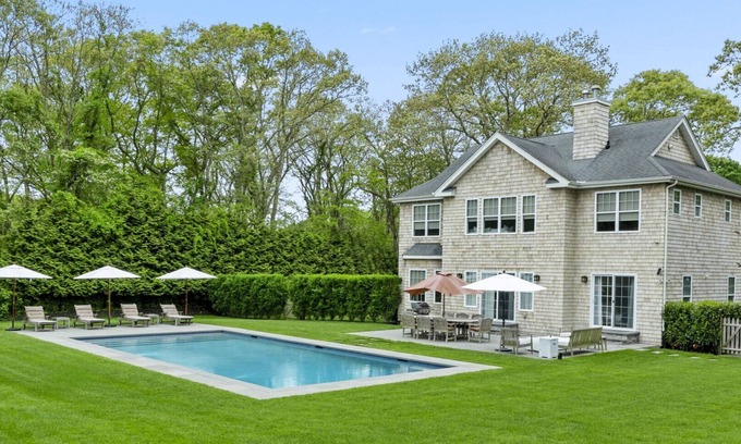 Southampton House | Beautiful Southampton Home Minutes from Beaches, Nature Preserve, Golf.