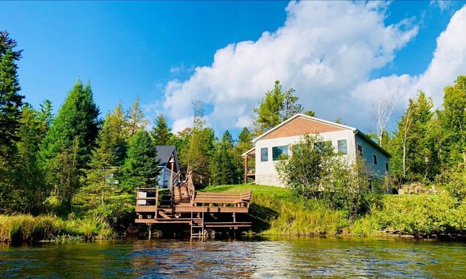 Grayling House | Beautiful spacious cabin with 20+ Acres on the Au Sable River!