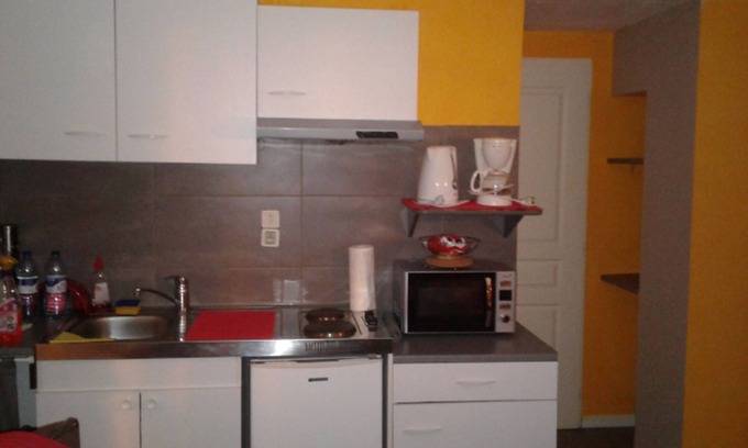 Luxeuil-les-Bains Apartment | Beautiful studio for spa guests