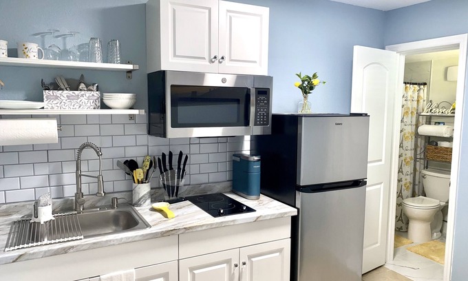 Tampa Apartment | Beautiful suite with separate entrance in Tampa