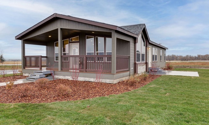 Clawson House | Beautiful Tetonia Escape w/Porch & Teton Views