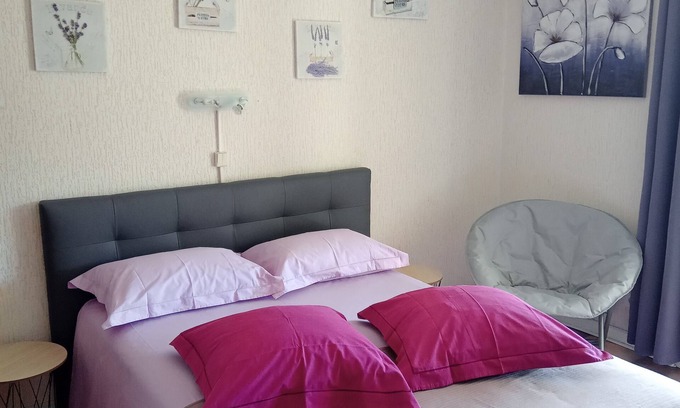 Greoux-les-Bains Apartment | BEAUTIFUL TWO-STAR STUDIO FOR RENT