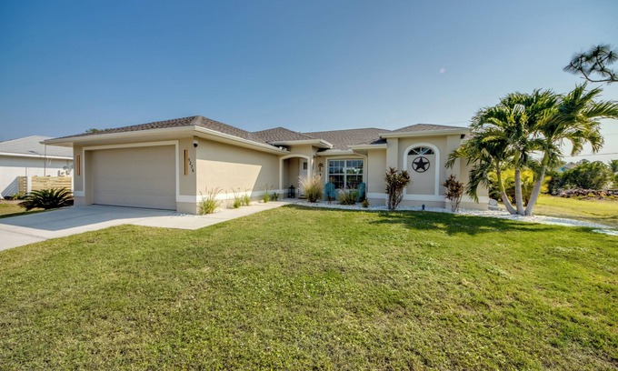Gulf Cove House | Beautiful vacation villa on Florida's west coast-pool, Wi-Fi; last minute +short times