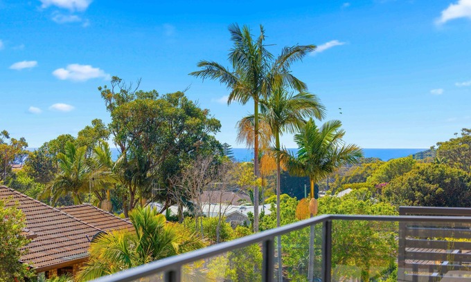 Port Macquarie House | “Beautiful Views” close to Flynn's Beach