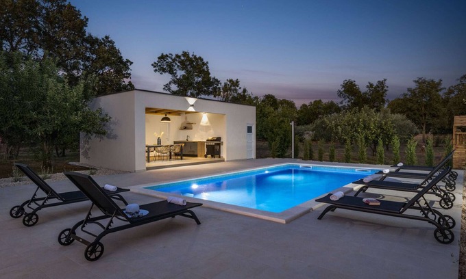 Brisevo Villa | Beautiful Villa Calma Briševo