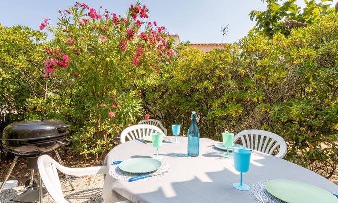 Saint-Hippolyte House | Beautiful villa for 4 guests with WIFI and TV