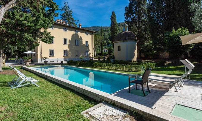 Vicopelago Villa | Beautiful villa for 6 guests with hot tub, A/C, private pool, WIFI and TV