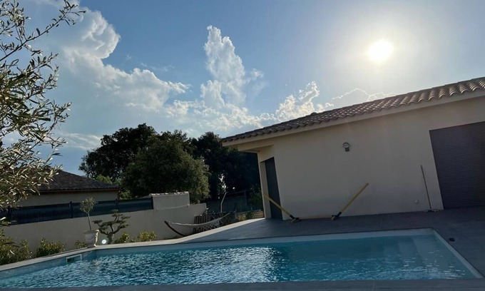 Argilliers Villa | Beautiful villa in the south of France