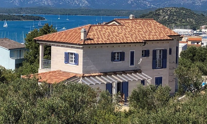 Susica Villa | Beautiful Villa Mala Murter, with a Pool