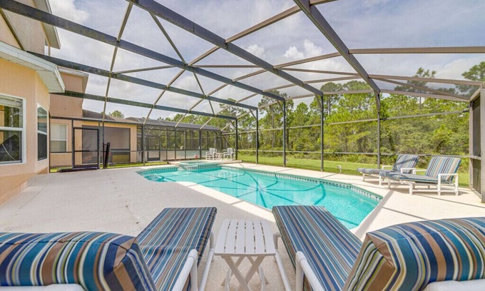 Watersong House | Beautiful villa on Watersong overlooking conservation area. 20 mins from Disney!