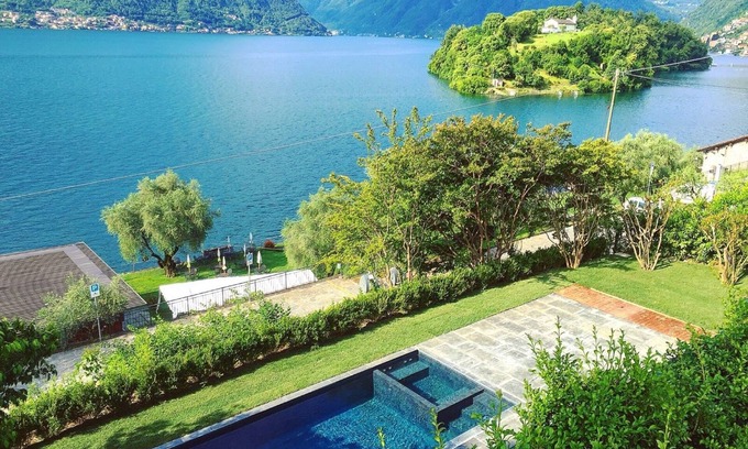 Ossuccio Villa | Beautiful Villa rental on Lake Como
