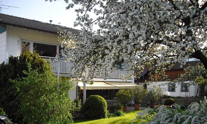 Bad Endorf Apartment | Beautiful, well-kept holiday apartment in "Haus Irmgard" in a quiet location on the outskirts