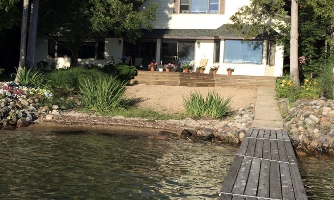 Rapid City House | Beautiful Year Round House On Sunset Side Of Elk Lake.