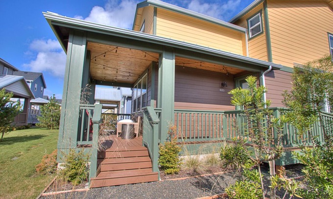 Ocean Shores House | Beautifully appointed home, ADA accessible and hot tub