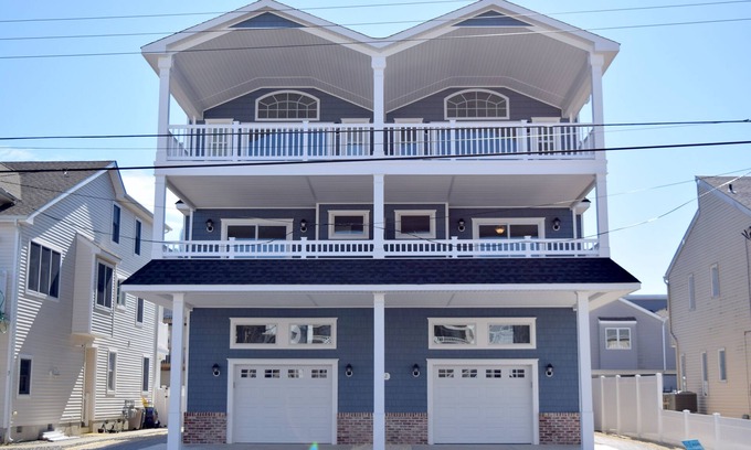 Townsend's Inlet House | Beautifully decorated and well maintained Townhouse in Southend of Sea Isle