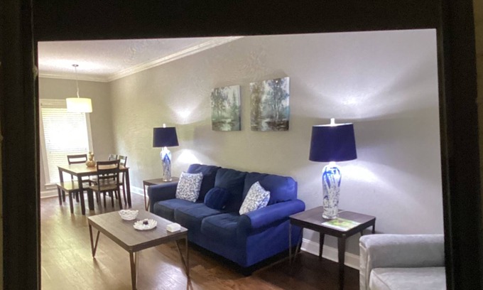 Oxford Condo | Beautifully decorated 4 bed 4.5 bath condo just waiting for you in Oxford!