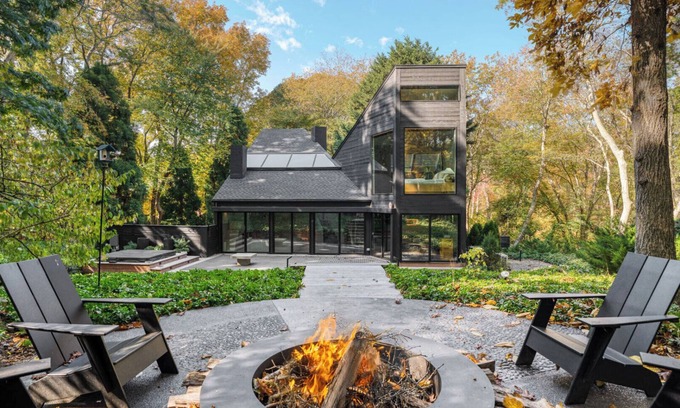 Tuckahoe House | Beautifully Designed and Modern Southampton Home Surrounded by Nature,.