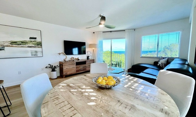 Tavernier Condo | BEAUTIFULLY DESIGNED OCEANFRONT CONDO