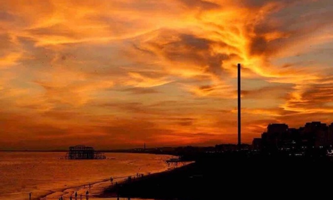Worthing House | Beautifully Furnished Home - 5 Minutes to the Sea!