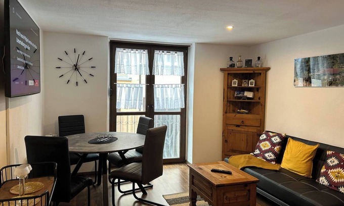 Kaimt Apartment | Beautifully located vacation apartment ("Anabella") in the center of Zell an der Mosel