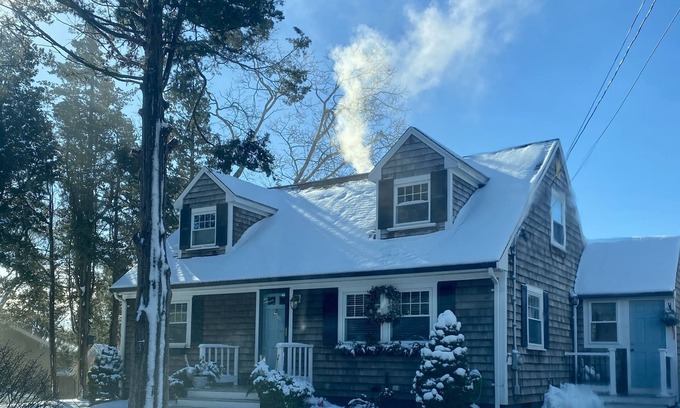 Green Harbor-Cedar Crest House | Beautifully Maintained Home 1/2 mile from Beach!