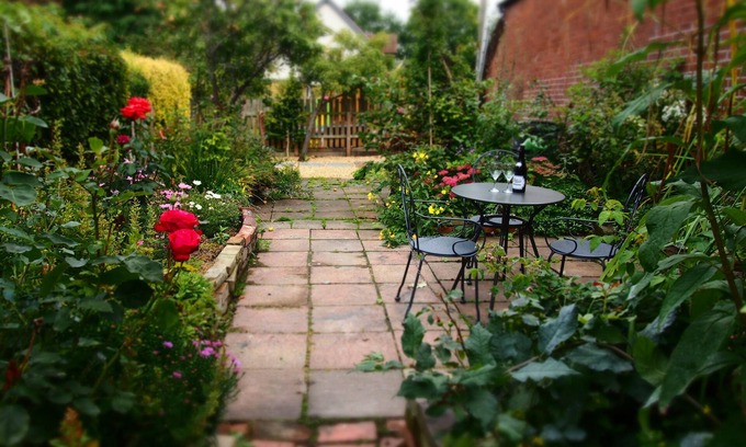 Ludwel House | Beautifully refurbished Victorian workers cottage in Ludlow's town centre.