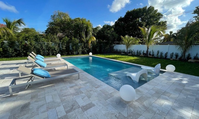 South Middle River House | Beautifully renovated PRIVATE home w/NEW pool!