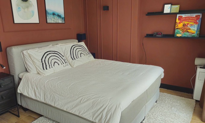 Municipality of Hilversum House | Beautifully renovated 1900 mansion on the edge of downtown Hilversum