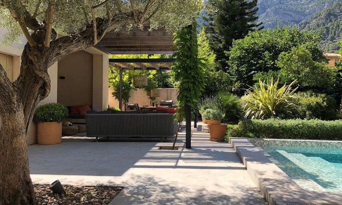 Soller House | Beautifully renovated townhouse with pool and gardens near the centre of Soller