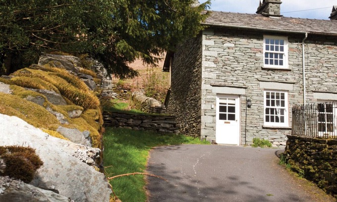 Chapel Stile Cottage | BECK STEPS, pet friendly, character holiday cottage in Chapel Stile