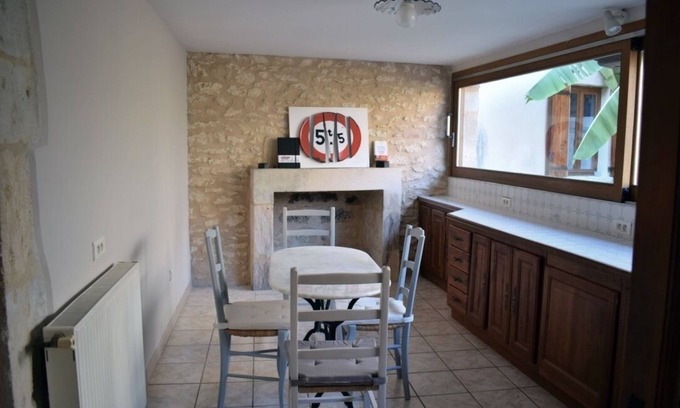 Auriac-du-Perigord Bed & Breakfast | Bed and breakfast in the heart of a village rich in heritage and hiking trails