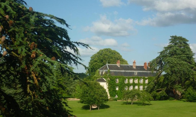 Ballan-Mire Bed & Breakfast | Bed and Breakfast - Château du Vau