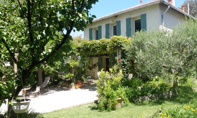Allauch House | Bed & Breakfast in Provence, in a House/Villa - ALLAUCH near MARSEILLE