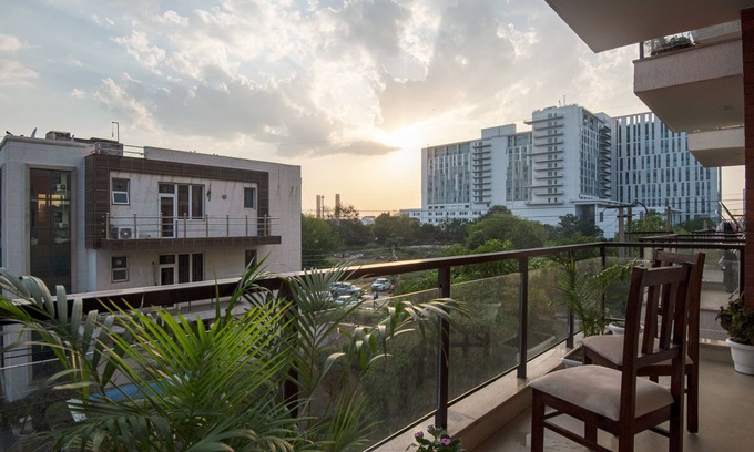 Gurugram Apartment | BedChambers Service Apartments Sector 38