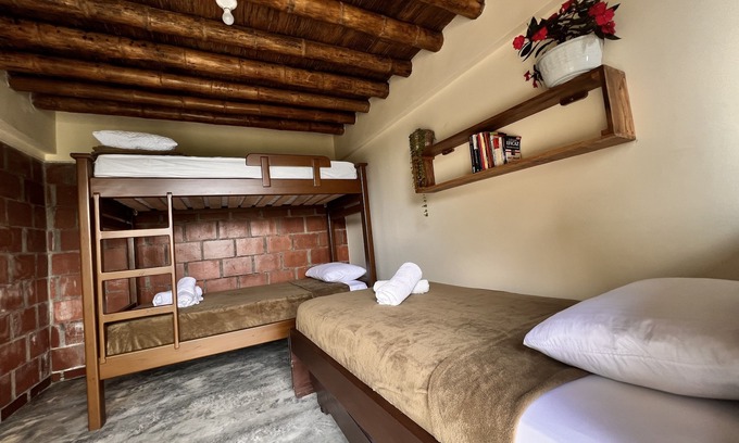 Filandia Apartment | Bedroom 2 for 3 with private bathroom