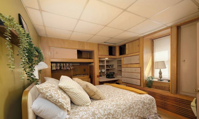 Perryopolis House | Bedroom 2, Retro Vibin' House, 30mi to Pittsburgh