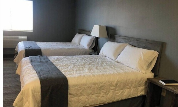 Spirit Lake House | Beds -N- Sheds Unit #3 Upstairs Unit