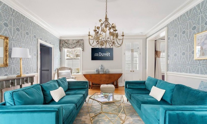 Radcliffeborough House | Bee & Blossom | Historic Charm