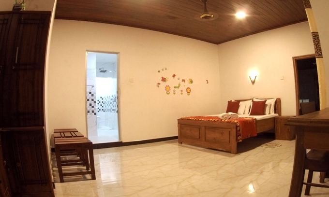 Dickwella House | Bee Line-Stay With Us & Experience The Sri Lankan Cousins blended With Culture