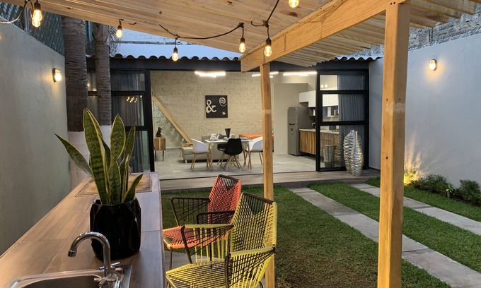 Guadalajara House | Begonias Loft ¡A 5 min del Auditorio Telmex!