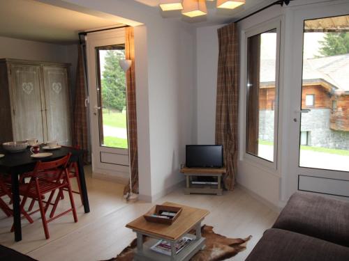Avoriaz Apartment | Bel Appartement à Avoriaz - Village Hauts Forts, 6 Pers, 66m² avec Terrasse, 3 Chambres - FR-1-633-8