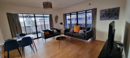 Neudorf Ouest Apartment | BEL APPARTEMENT CONTEMPORAIN avec TERRASSE CLIMATISATION et PARKING payant en option