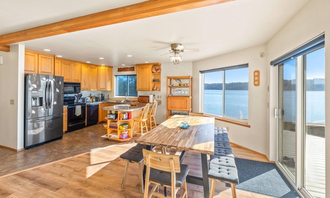 Belfair House | Belfair Beach House in Belfair