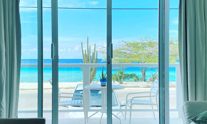 Pos Chiquito Villa | Bella Horizonte - Beachfront 2