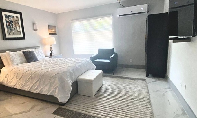 Nassau Hotel | Bella Signature Suites