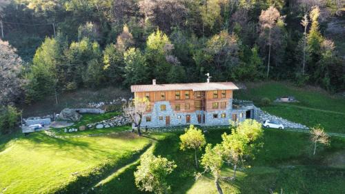 Civenna Apartment | Bellagio - Baita treeb Tramontana