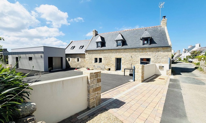 Saint-Guenole House | Belle Longère Traditionnelle à Penmarch